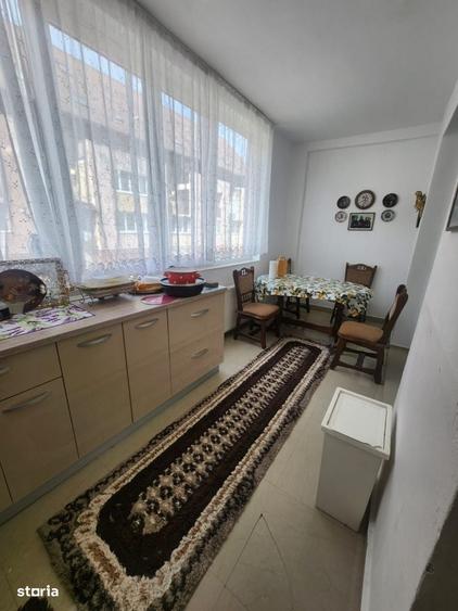 Apartament cu 3 camere în Florești — fotografia 3