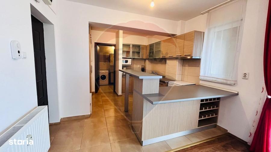 Apartament cu 3 camere în Nufărul