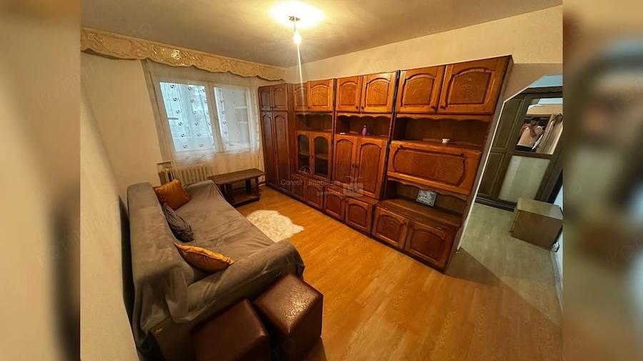 Apartament cu 2 camere semidecomandat în Decebal