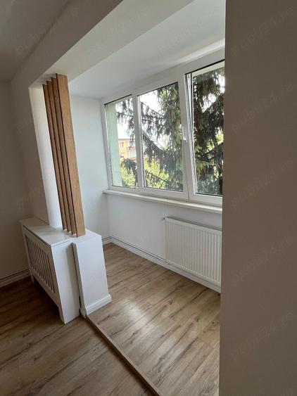 Se ofera spre vanzare apartament 2 camere decomandat, etaj 3 4 , vedere bilaterala a blocului,noxa - 4