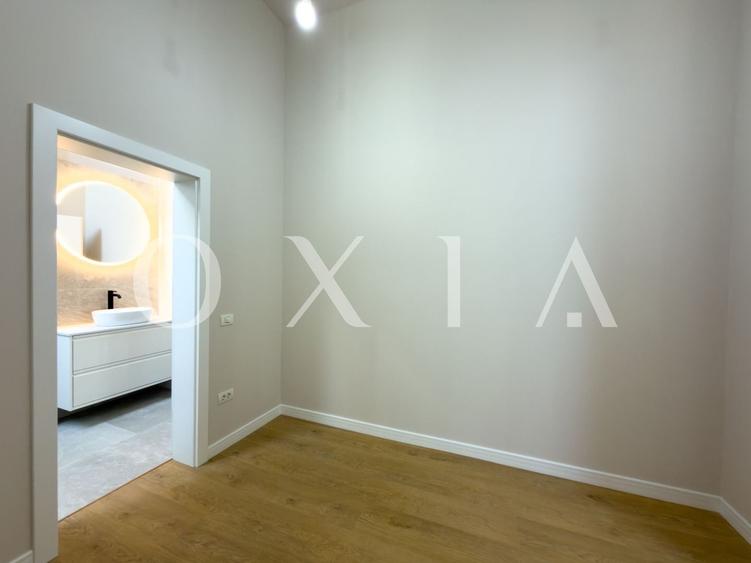 Apartament cu 3 camere semidecomandat în Complex Studențesc