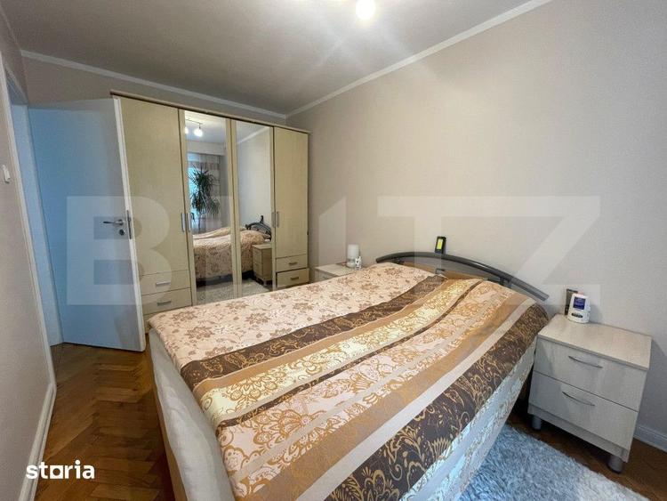 Apartament cu 3 camere semidecomandat în Central