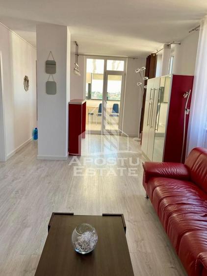 Apartament cu 3 camere semidecomandat, mobilat în Simion Bărnuțiu