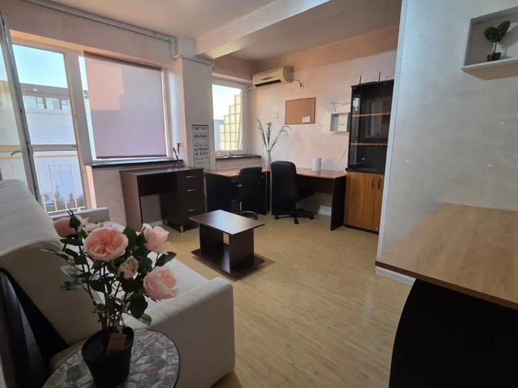 Apartament cu 2 camere semidecomandat în Dumbrăvița