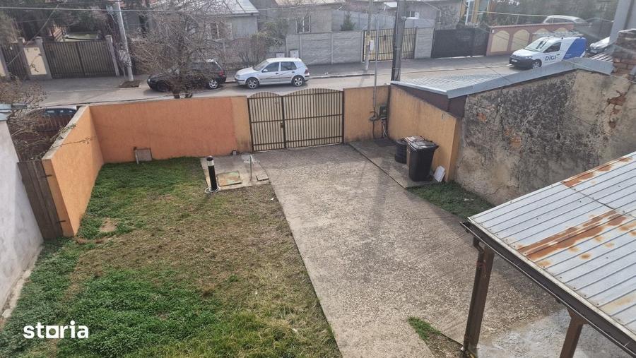 Casă cu 5 camere cu Teren 250 Mp în Chiajna