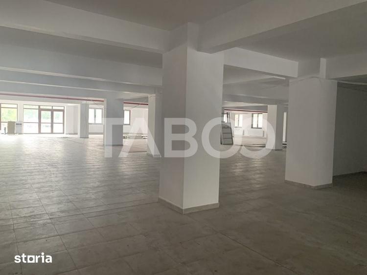 Spațiu comercial, de 600 mp, în Central