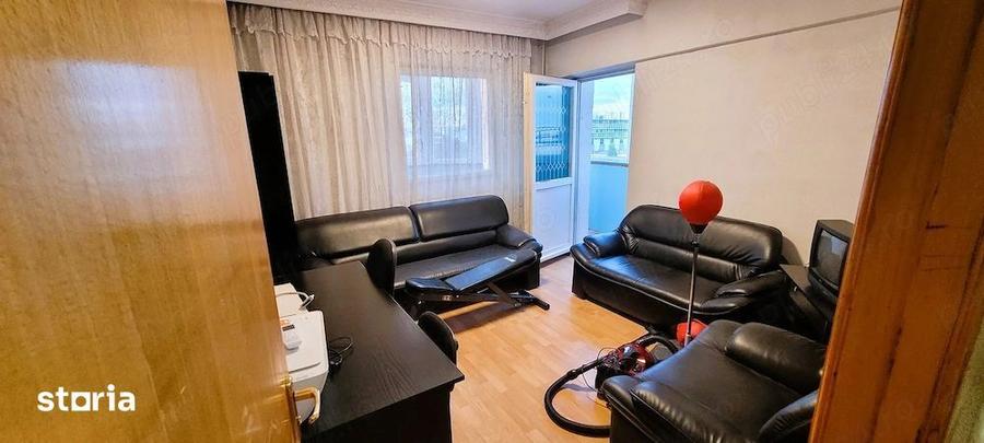 Apartament cu 5 camere decomandat, mobilat în Militari