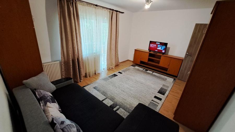 Garsonieră decomandată în Micălaca