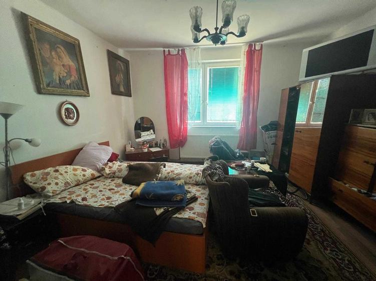 Casă cu 3 camere în Aradul Nou