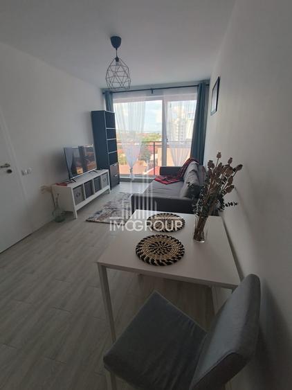 Apartament cu 2 camere semidecomandat, mobilat în Central
