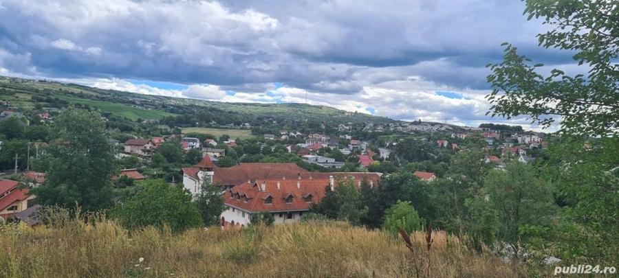 Teren de 1000 mp, în Bucium