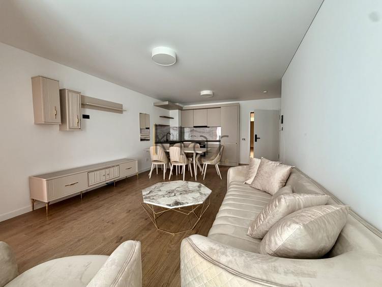 Apartament cu 3 camere semidecomandat, mobilat în Zorilor