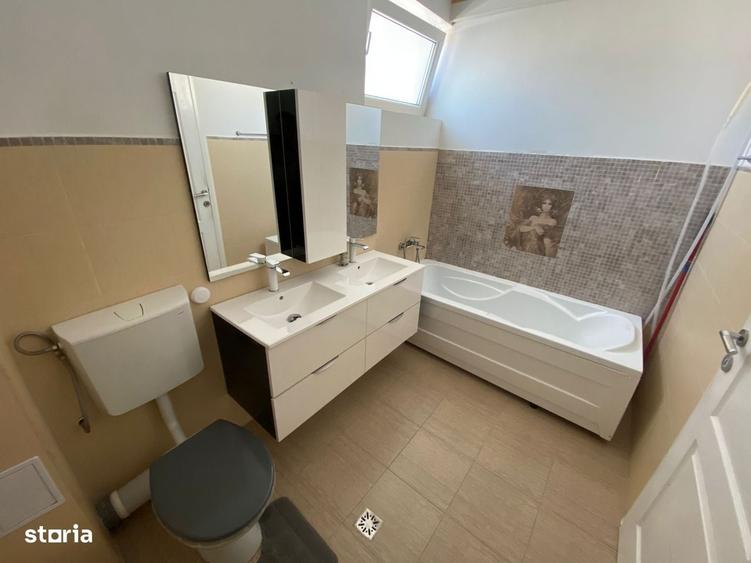 Apartament cu 3 camere în Florești