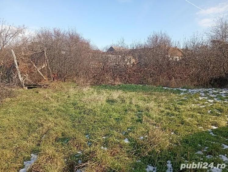 Casă cu 4 camere cu Teren 1400 Mp în Central