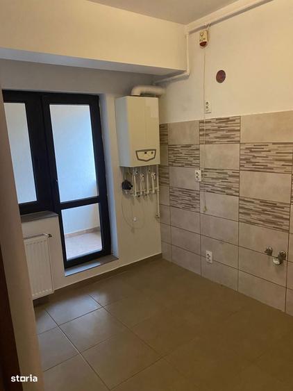 Apartament cu 2 camere semidecomandat în Giurgiului