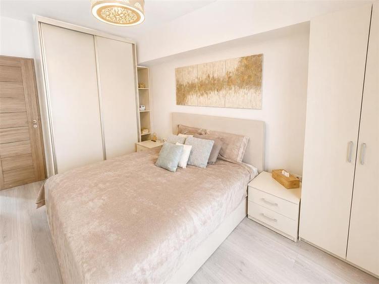 Apartament cu 2 camere decomandat în Tătărași