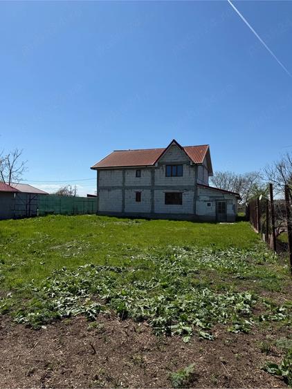 Casă cu 1 camere cu Teren 1000 Mp în Limanu