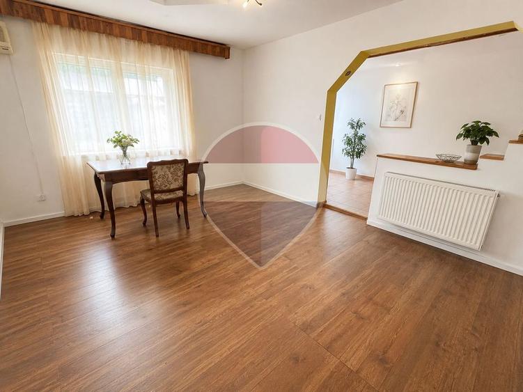 Casă / Vilă cu 4 camere de vânzare în zona Ultracentral - 2