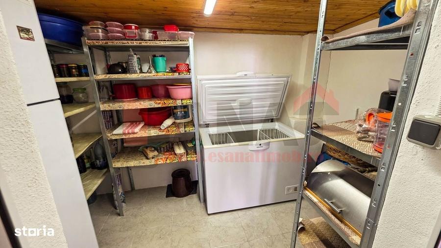 Casă cu 4 camere în Ruși