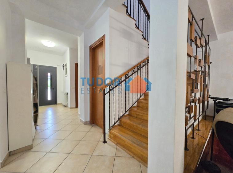 Duplex cu 6 camere cu Canalizare în Pipera