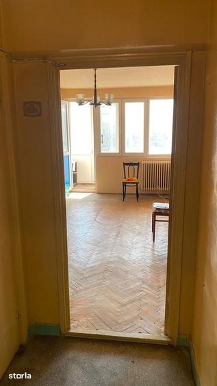 Apartament cu 2 camere semidecomandat în Vatra Luminoasă