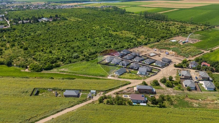 Teren Construcții intravilan de 762 mp, în Holboca