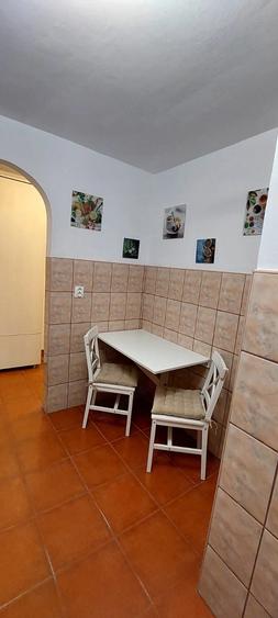 Apartament cu 2 camere decomandat în Confecții