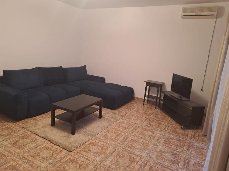 Apartament cu 2 camere decomandat, mobilat în Băneasa
