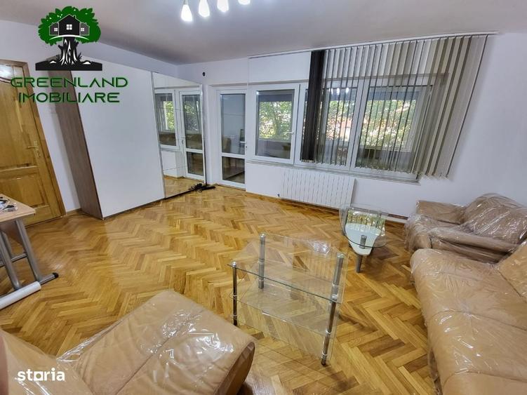 Apartament cu 4 camere decomandat în Copou