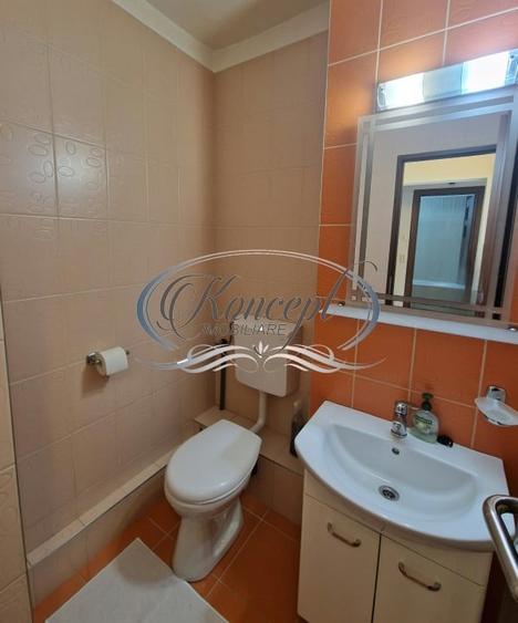 Apartament cu 3 camere decomandat, mobilat în Semicentral