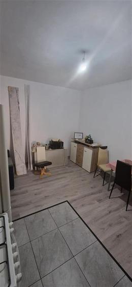 Apartament cu 2 camere decomandat în Traian
