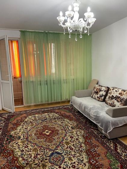 Apartament cu 2 camere semidecomandat în Exterior Vest