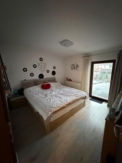 Duplex cu 4 camere cu Canalizare în Calea Urseni