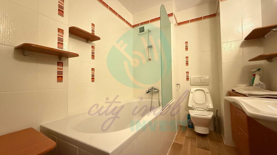 Apartament cu 3 camere decomandat în Primăverii