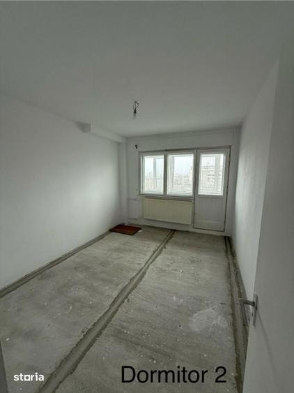 Apartament cu 3 camere semidecomandat în Nord