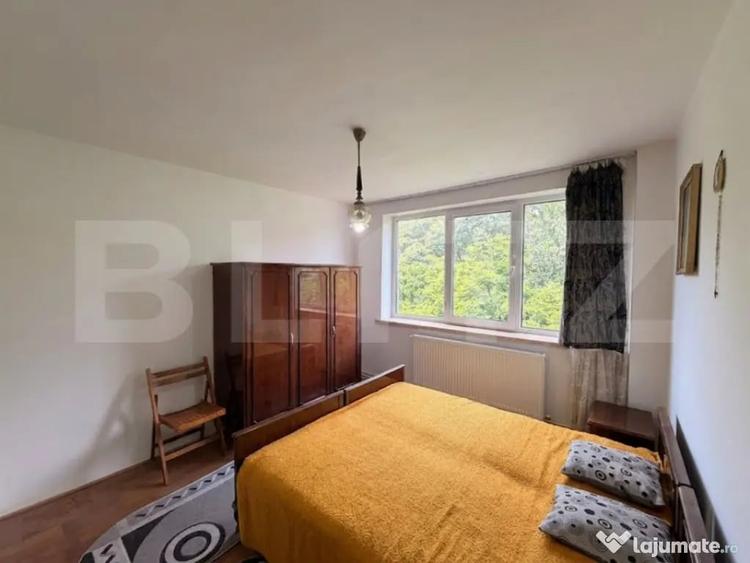 Apartament cu 4 camere decomandat în Brazda lui Novac