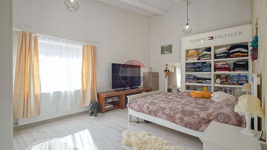 Casă individuală cu 3 camere cu Piscina în Bod