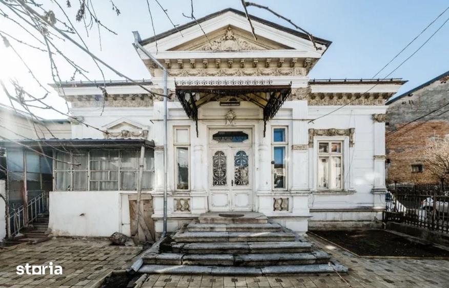 Casă cu 4 camere cu Teren 262 Mp în Central
