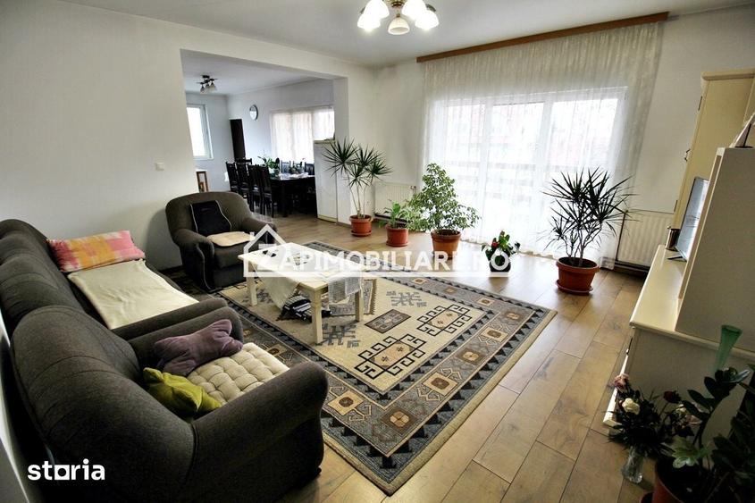 Casă cu 7 camere cu Teren 720 Mp în Unirii