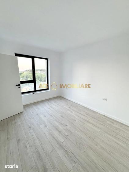 Apartament cu 2 camere semidecomandat în Băneasa