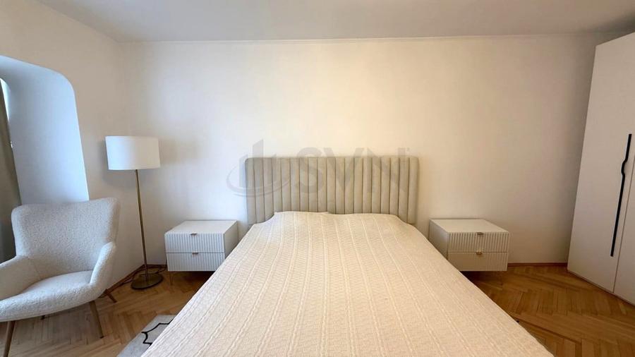 Apartament cu 2 camere semidecomandat, mobilat în Unirii