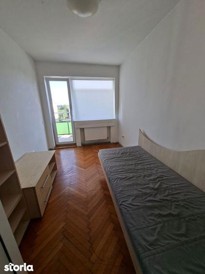 Apartament cu 3 camere decomandat în Copou
