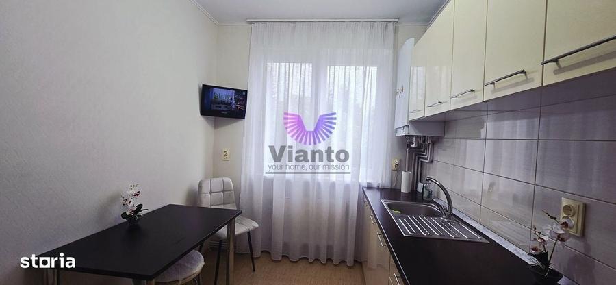 Apartament cu 3 camere în Calea Dumbrăvii