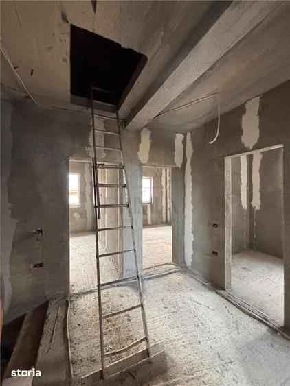Casă cu 5 camere cu Teren 308 Mp în Central