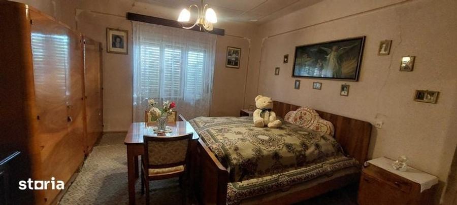 Casă cu 4 camere cu Teren 110 Mp în Galșa