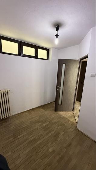 Apartament cu 3 camere decomandat în Cișmigiu
