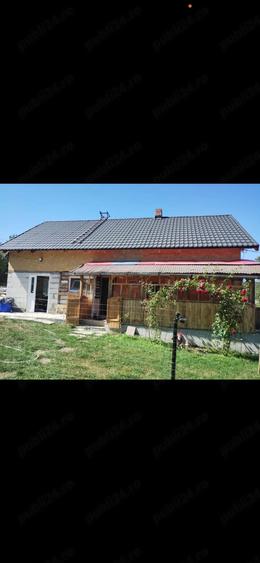 Casă cu Teren 500 Mp în Ciobotani