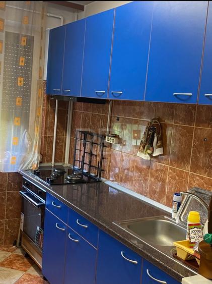 Apartament cu 3 camere semidecomandat, mobilat în 1 Decembrie 1918