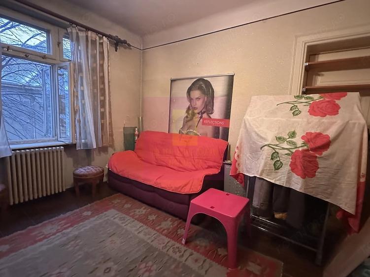 Apartament cu 4 camere semidecomandat în Ferdinand