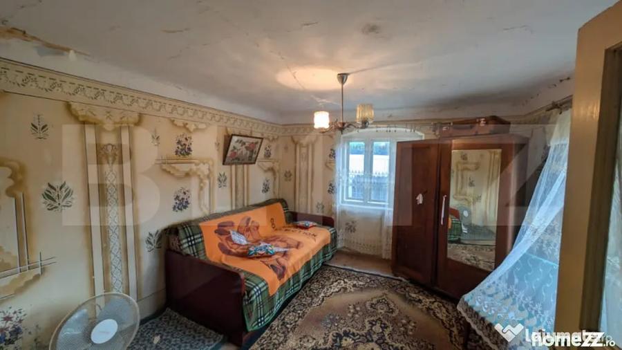 Casă cu 3 camere cu Teren 2540 Mp în Central